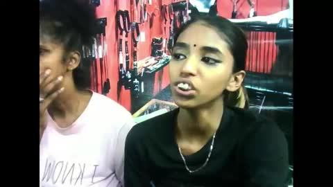 Snapshot of indiansexyslender4u2luv chatting on March 2025 10:04:01 AM indiansexyslender4u2luv online show from March 2025 10:04:01 AM