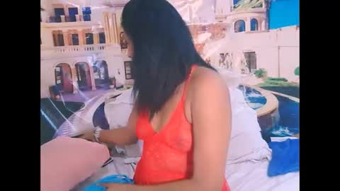 Azi online show from October 2025 02:53:01 PM