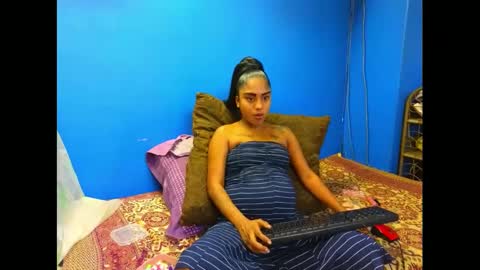 Snapshot of indiansumaya chatting on September 2025 06:50:01 AM indiansumaya online show from September 2025 06:50:01 AM