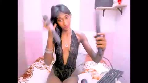 Snapshot of indiansunglaze694u chatting on March 2026 05:31:01 PM indiansunglaze694u online show from March 2026 05:31:01 PM