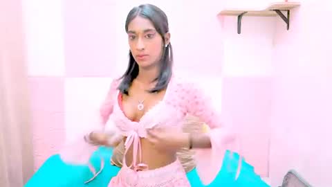 Snapshot of indiansunglaze694u chatting on March 2026 05:40:01 PM indiansunglaze694u online show from March 2026 05:40:01 PM