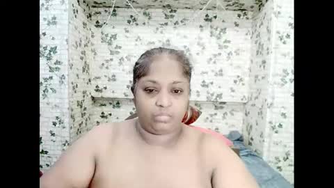 Snapshot of indiantasha chatting on February 2025 10:18:02 AM indiantasha online show from February 2025 10:18:02 AM