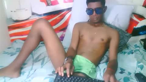 Snapshot of indianthuggin chatting on October 2025 07:03:01 PM BabyFace online show from October 2025 07:03:01 PM