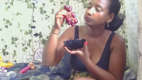 tina online show from January 2025 12:33:01 PM