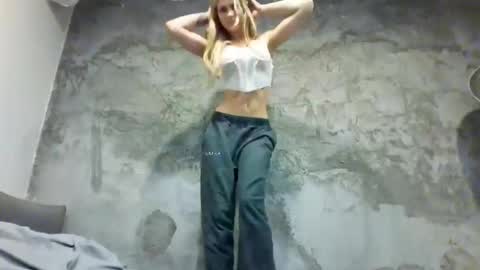 Indie Rose online show from November 2025 12:10:02 AM