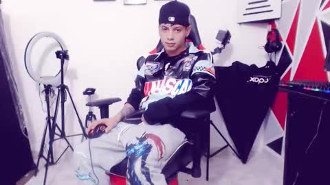 Snapshot of indomitablebeast chatting on November 2025 11:36:02 PM matias online show from November 2025 11:36:02 PM