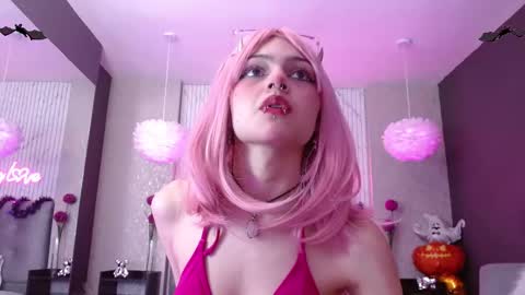 Snapshot of indy_moore chatting on November 2025 02:28:01 PM INDY online show from November 2025 02:28:01 PM