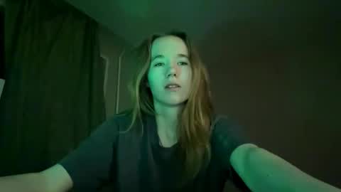 Sofia online show from April 2026 04:37:02 PM