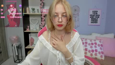 Snapshot of inferno_mia chatting on September 2025 07:10:02 AM Mia online show from September 2025 07:10:02 AM