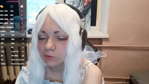 Keily online show from October 2025 01:10:01 PM