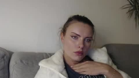 Snapshot of infinitiq45 chatting on December 2024 10:36:02 PM Sweet girl online show from December 2024 10:36:02 PM