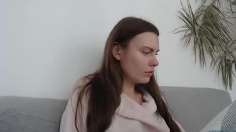 Snapshot of infinitiq45 chatting on December 2024 11:32:02 AM Sweet girl online show from December 2024 11:32:02 AM