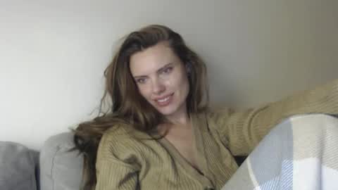 Snapshot of infinitiq45 chatting on November 2025 10:29:02 PM Sweet girl online show from November 2025 10:29:02 PM