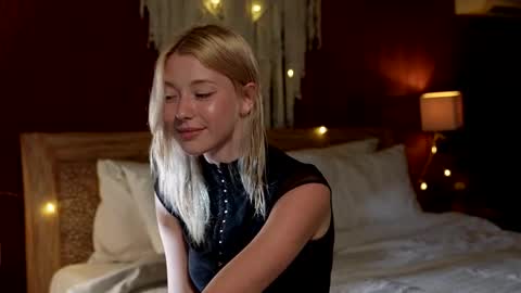 Snapshot of infinitysoul_ chatting on February 2026 12:47:02 PM Alexa.. Inst Fansly infinitysoul online show from February 2026 12:47:02 PM