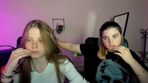 Snapshot of inga_gree chatting on September 2025 07:39:02 PM inga_gree online show from September 2025 07:39:02 PM