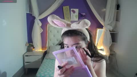 Snapshot of ingrid_casas chatting on December 2024 11:51:01 PM Ingrid petite online show from December 2024 11:51:01 PM