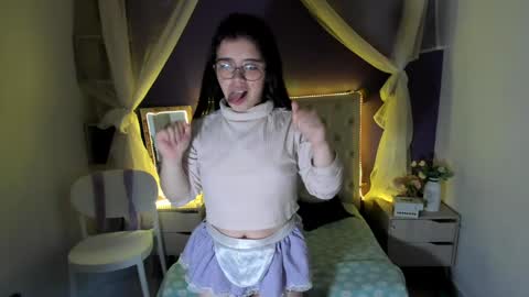Snapshot of ingrid_casas chatting on December 2024 08:00:01 PM Ingrid petite online show from December 2024 08:00:01 PM