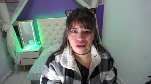 Snapshot of ingrid_casas chatting on January 2025 02:41:01 AM Ingrid petite online show from January 2025 02:41:01 AM