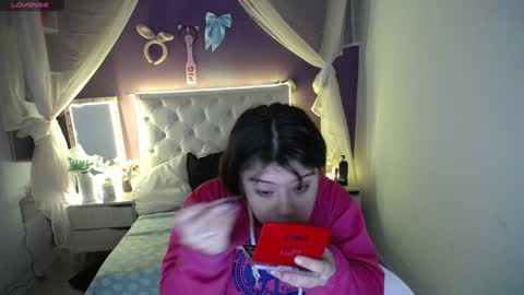 Snapshot of ingrid_casas chatting on January 2025 10:37:01 PM Ingrid petite online show from January 2025 10:37:01 PM