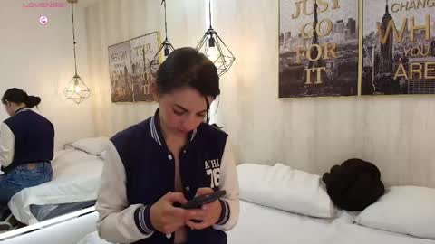 Ingrid online show from May 2026 12:54:02 PM