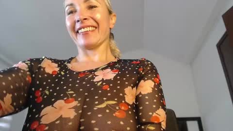 Snapshot of ingridbergman chatting on January 2025 03:11:01 PM online show from January 2025 03:11:01 PM