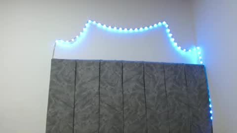 lyan onlyfans n linda online show from September 2025 11:50:01 PM