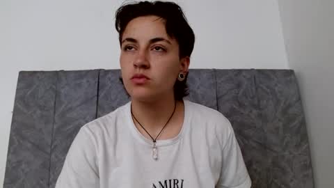 lyan onlyfans n linda online show from November 2025 07:02:01 PM