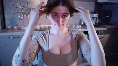 Snapshot of innnita chatting on September 2025 02:10:01 PM Lina online show from September 2025 02:10:01 PM