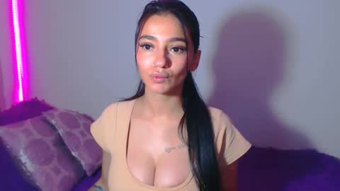 Abril online show from May 2026 12:30:02 AM