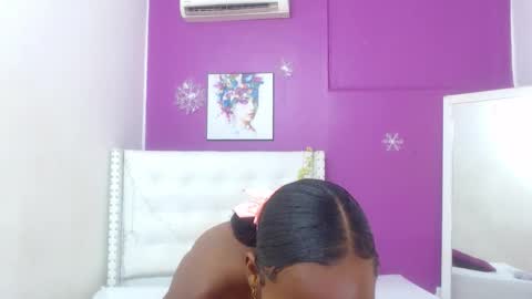 innocent_sexybaby online show from October 2025 08:28:01 PM