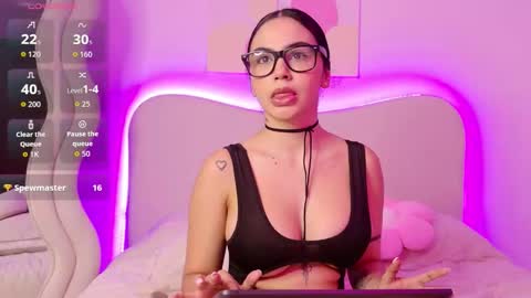 Snapshot of innocentlady_ chatting on October 2025 02:30:01 PM SELENA online show from October 2025 02:30:01 PM