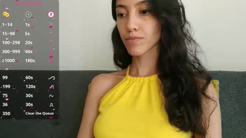 Snapshot of innocentlatiina chatting on March 2025 08:53:02 PM Laroa online show from March 2025 08:53:02 PM