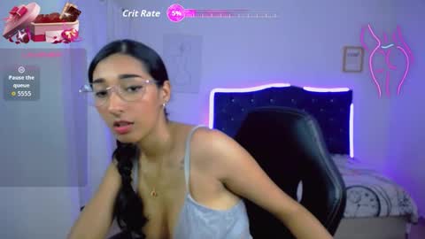 Luna moon online show from September 2025 06:18:02 PM