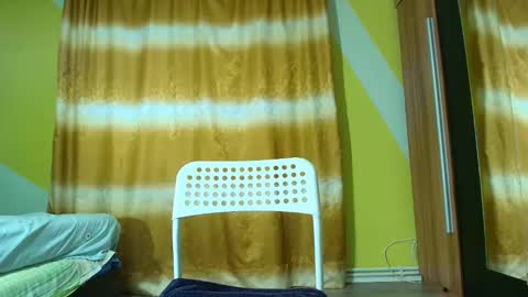 insanephisique online show from October 2025 05:38:02 AM