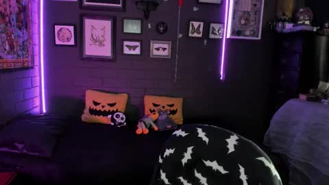   SANIA  online show from October 2025 05:35:01 PM