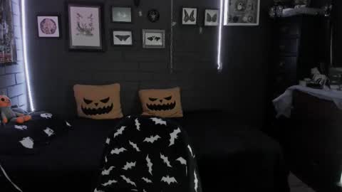   SANIA  online show from December 2025 05:08:02 PM