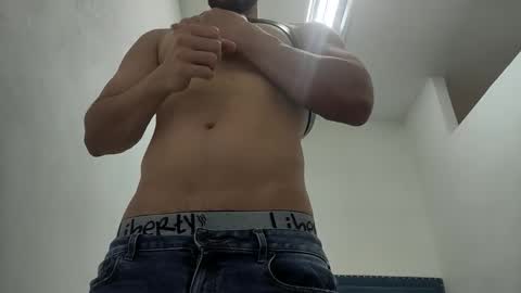 INSTAGRAM  camilodlx online show from December 2025 03:29:01 PM