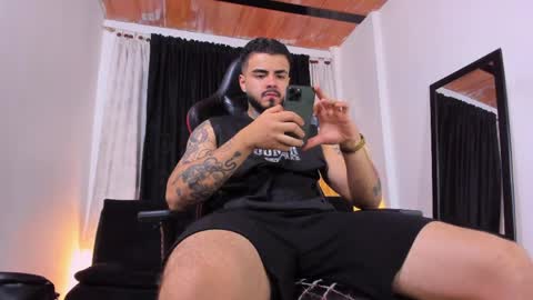 Brayan Chavez online show from April 2026 01:58:02 AM