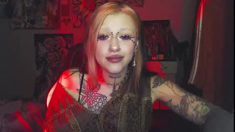 Insunnity666 online show from October 2025 07:01:02 PM