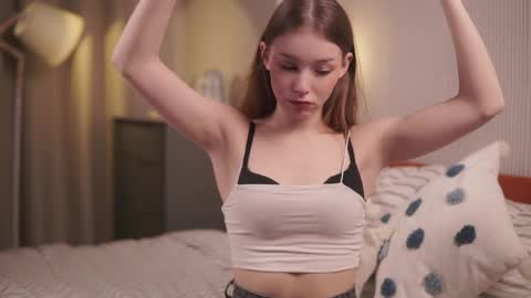 Avie online show from March 2026 05:29:01 PM