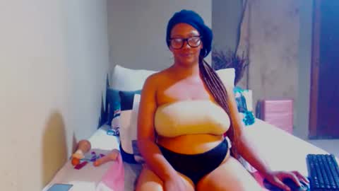 boniswa caroline online show from December 2025 09:30:01 PM