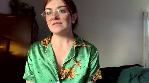 Snapshot of intothewoodswego chatting on April 2026 11:05:02 PM IntoTheWoodsWeGo online show from April 2026 11:05:02 PM