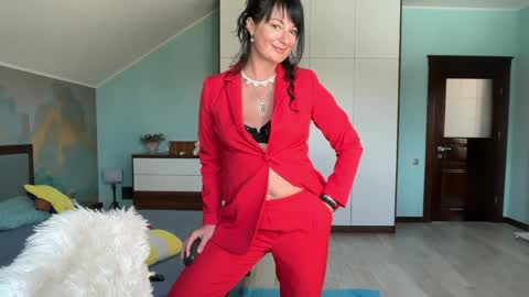 iracherrynow online show from April 2026 09:23:01 AM