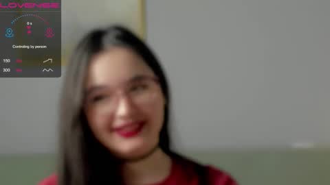 Mia online show from November 2025 01:08:01 AM