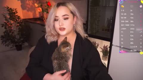 Irena Barr online show from September 2025 04:41:02 PM