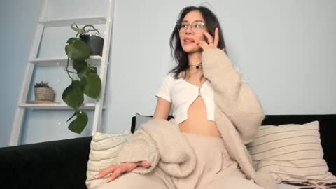 Irene online show from March 2025 05:56:01 PM