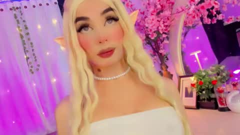 Irina online show from December 2025 07:19:02 PM