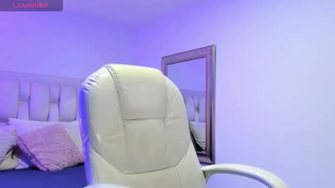 iris8_ online show from October 2025 12:35:02 PM