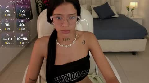 iris8_ online show from November 2025 01:24:02 PM