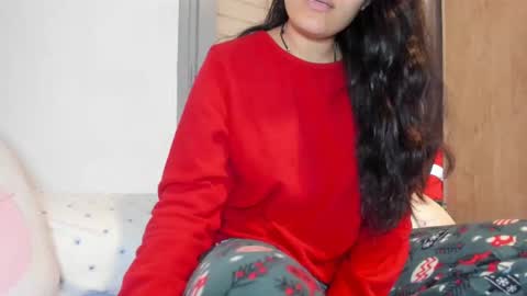Snapshot of iris_and_ian chatting on December 2024 05:25:01 PM iris_and_ian online show from December 2024 05:25:01 PM
